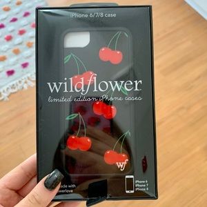 WILDFLOWER iPhone 6/7/8 Cherry Case